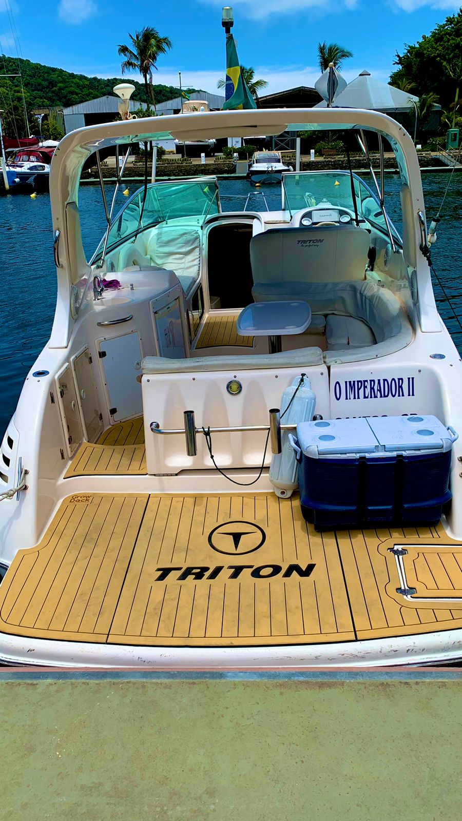 Foto de 28 9p Triton IN
