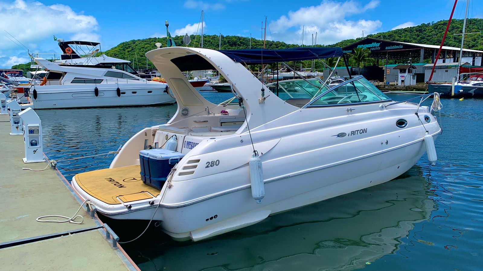 Foto de 28 9p Triton IN