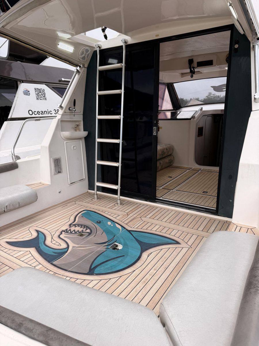 Foto de 36 12p Oceanic Adebaran